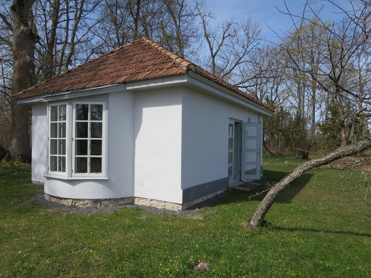 Loona Manor Guesthouse Kihelkonna Exterior photo